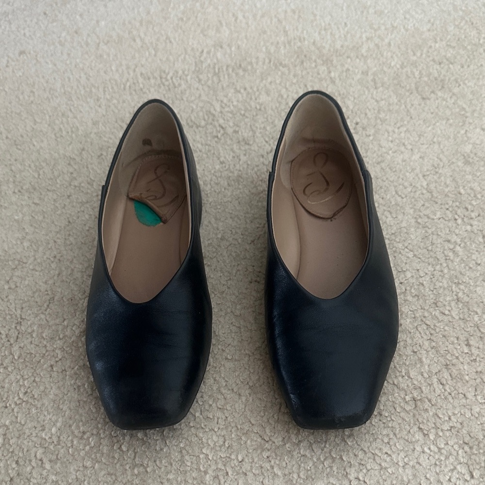 Sam Edelman Kasey Black Flats - Women's Shoes. Size 6.5